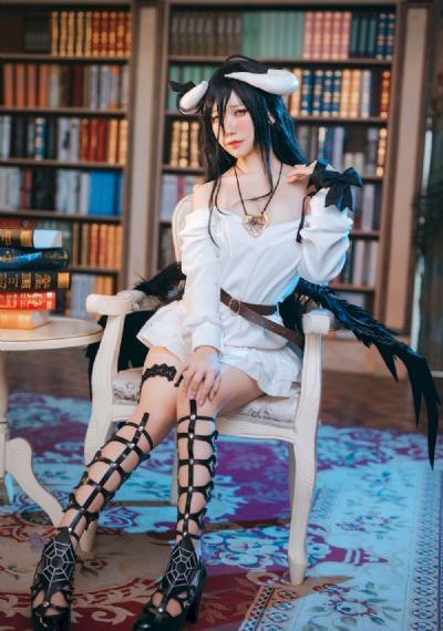 美女无遮挡撒尿