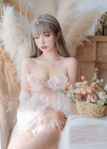 美丽的女邻居